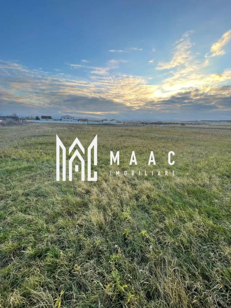 Teren intravilan | 2.100 mp | Șura Mică - MAAC Imobiliare vă propune spre vânzare un teren intravilan cu o suprafață de 2.100 mp, situat în localitatea Șura Mica într-o zonă liniștită și în plină dezvoltare|ideală pentru construcția unei locuințe familiale sau ca investiție.

Detalii principale:
Suprafață totală: 2.100 mp
Regim: intravilan 
Deschidere generoasă la drum
Utilități disponibile în zonă: apă, curent, gaz, canalizare
Acces facil către municipiul Sibiu, la doar câteva minute de mers cu mașina

Avantaje:
Zonă rezidențială în dezvoltare rapidă
Cadru natural plăcut, cu priveliște spre împrejurimi
Potrivit pentru casă individuală, duplex sau mic ansamblu rezidenția

Pentru mai multe detalii specificati telefonic: CP2801896