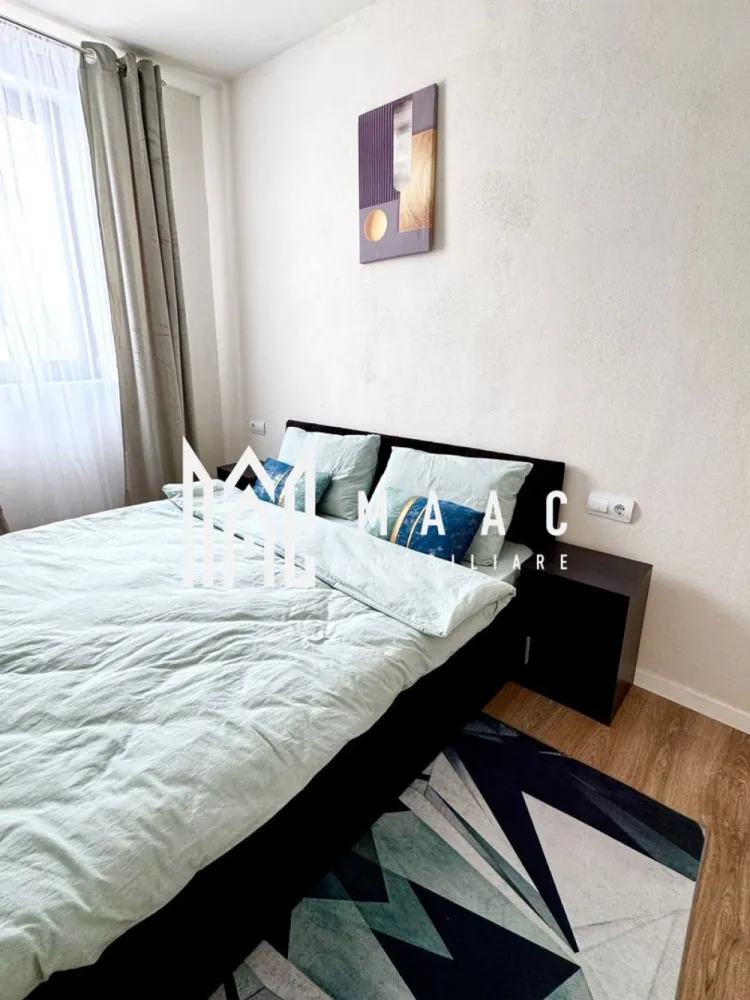 Casa 3 Camere | 70MPU | Vedere spre Munte | Tocile - MAAC Imobiliare vă propune spre închiriere o casa moderna, finalizata în anul 2024, situata într-o zonă liniștită din Tocile, la câteva minute de Sibiu. 

Detalii proprietate:
 • Suprafață utilă: 70mpu
 • Compartimentare: 3 camere decomandate
 • Regim de înălțime: parter
 • Curte individuală împrejmuită, amenajată și pavata
 • Parcare în fața imobilului

Detalii tehnice:
 • Structură din cărămidă Porotherm
 • Ciment Holcim și materiale de calitate
 • Izolație exterioară de 10 cm
 • Ferestre termopan cu 7 camere și 2 foi de sticlă
 • Predare la cheie

Conditii de inchiriere:
Garantie: se percepe garantie in cuantumul unei chirii lunare
Nu se accepta animale de companie

Pentru mai multe detalii sau pentru programarea unei vizionări, vă rugăm să ne contactați și să menționați ID-ul proprietății: CP2795931.