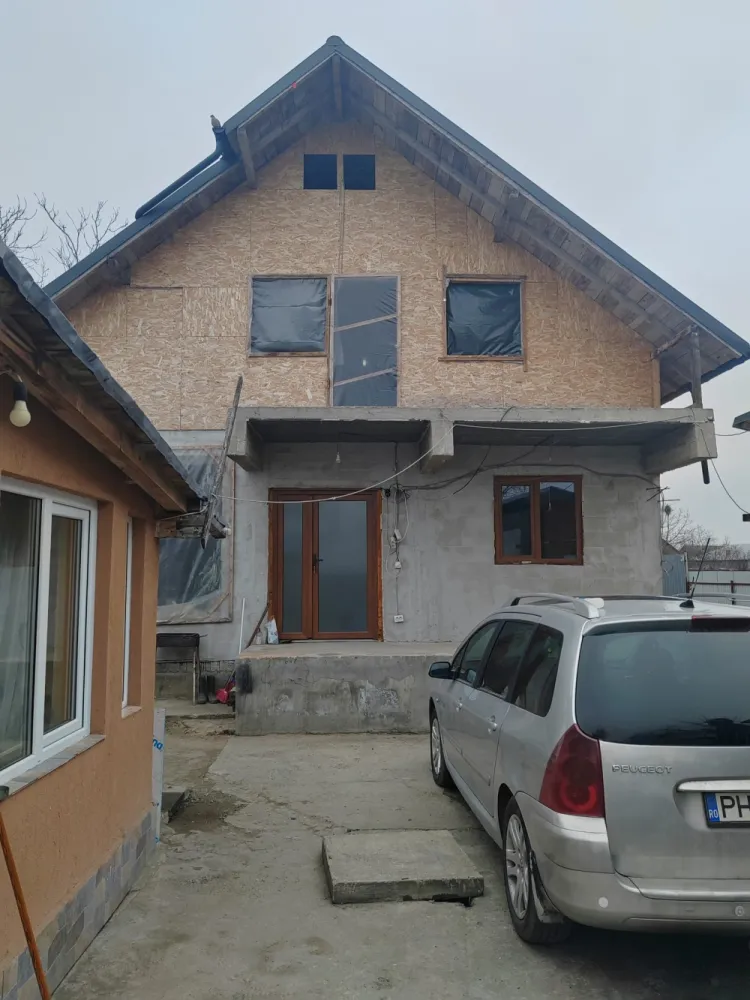 Imobil cu 2 constructii, anexe și 670 mp teren, utilități racordate, Bratasanca
