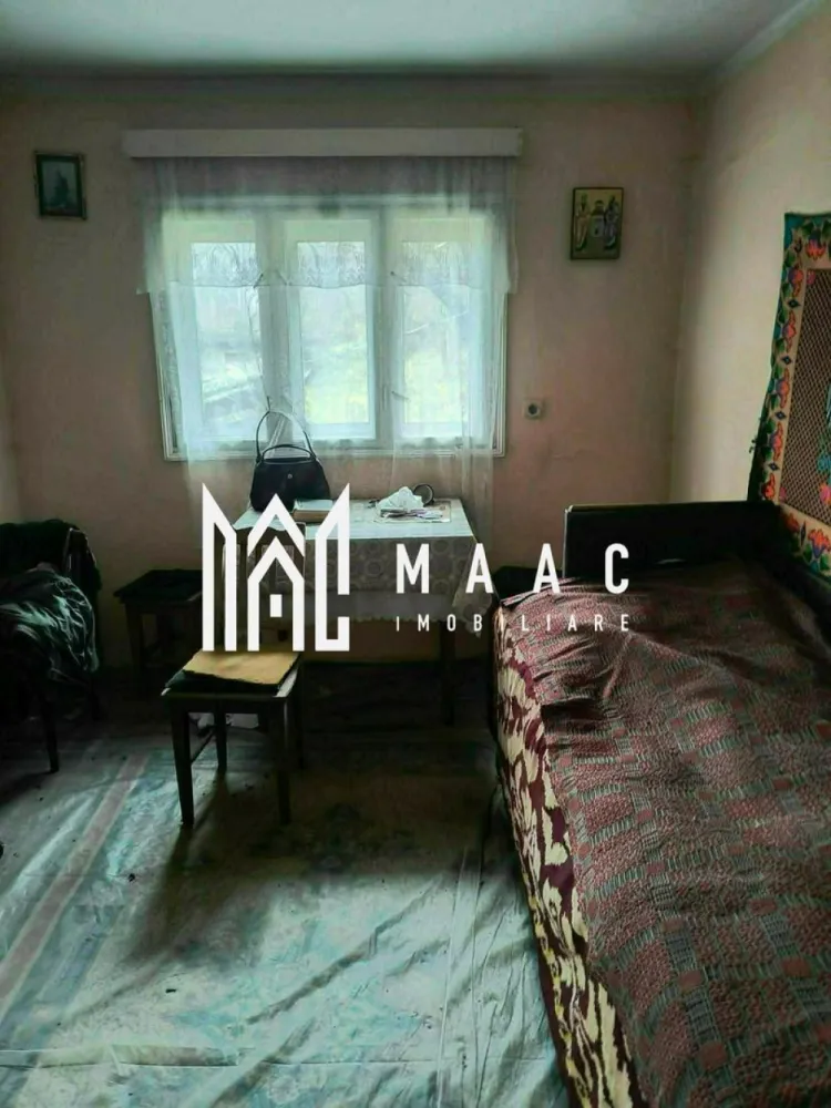 Casa veche I Bistra I Alba 1850 mp teren - MAAC Imobiliare vă propune o proprietate deosebită situată în Comuna Bistra, județul Alba, în satul Ștefanca, ideală pentru cei care caută liniște, natură și autenticitate în inima Munților Apuseni. Terenul generos, cu o suprafață de 1850 de metri pătrați, oferă multiple posibilități de utilizare, fie pentru locuire permanentă, fie pentru casă de vacanță sau investiție într-o zonă cu potențial turistic în creștere.

Pe proprietate se află o casă veche construită din bârne de brad, specifică zonei, ce păstrează farmecul tradițional și poate fi restaurată sau valorificată într-un proiect autentic. Accesul către proprietate este facil, iar prezența electricității reprezintă un avantaj important pentru viitoarele amenajări sau dezvoltări.

-suprafață teren: 1850 mp
-casă veche din bârne de brad
-utilitate: electricitate
-acces facil

Pentru mai multe detalii sau pentru programarea unei vizionări, vă rugăm să menționați numărul CP3036006 la telefon.