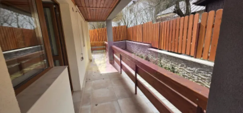 Apartament 2 camere, parter, de vanzare in Busteni