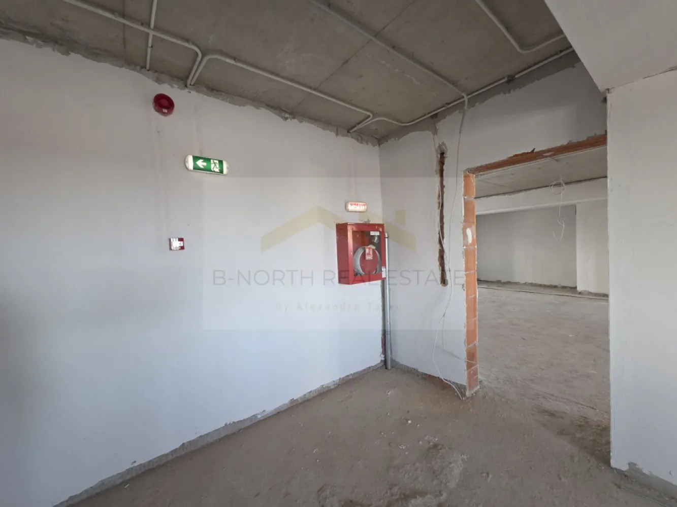 Spațiu de închiriat 310 mp + terasă – Str. 23 August – ideal clinică / birouri