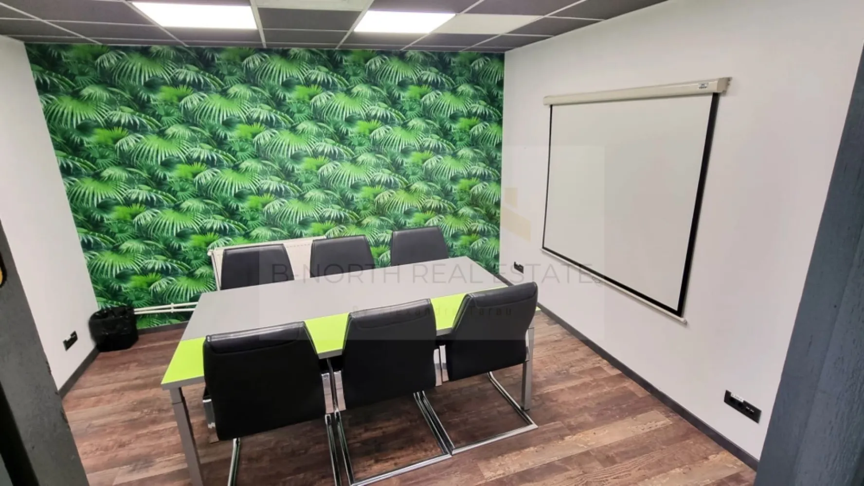 Spațiu de Birouri 210 mp în Otopeni – Utilități Incluse, Autorizat ISU, Parcare - B-North Real Estate vă propune spre închiriere un spațiu de birouri modern, complet utilat și autorizat ISU, amplasat pe Șoseaua Odăi, Otopeni, într-o zonă cu acces excelent și vizibilitate ridicată.

Acest spațiu este ideal pentru companii care își doresc un mediu profesional sigur, eficient și fără griji privind costurile lunare.

Caracteristici principale

Suprafață totală: aprox. 210 mp, incluzând recepție la parter și etajul dedicat birourilor
Compartimentare optimă: birouri individuale + un spațiu amplu 95.4 mp, ce poate funcționa ca sală de conferințe, training, meeting room sau sală pentru cursuri și activități pentru copii
Dotări premium & siguranță
Autorizat ISU – standarde înalte de securitate
Generator electric – continuitate totală a activității, indiferent de situație
Cameră pentru server – infrastructură pregătită pentru companii tech
Sistem de alarmă, detectoare de fum, hidranți interiori și echipamente de siguranță
Stație de încărcare pentru mașini electrice – un plus pentru angajați și clienți
5 locuri de parcare private – confort și acces rapid

Avantaje incluse
Toate utilitățile sunt incluse în chirie → costuri fixe, fără cheltuieli ascunse
Spații luminoase, adaptabile oricărui tip de activitate
Infrastructură complet funcțională, gata de preluare și utilizare imediată

Potrivit pentru
Companii care doresc un birou modern, sigur și fără griji privind mentenanța
Centre de training, programe educaționale pentru copii, cursuri și workshopuri
Activități creative sau servicii profesionale
IT, consultanță, HR, marketing, agenții și birouri administrative

Orice business care necesită siguranță, stabilitate și un spațiu complet utilat
Pentru mai multe detalii si vizionari, va rigam sa ne contactati!