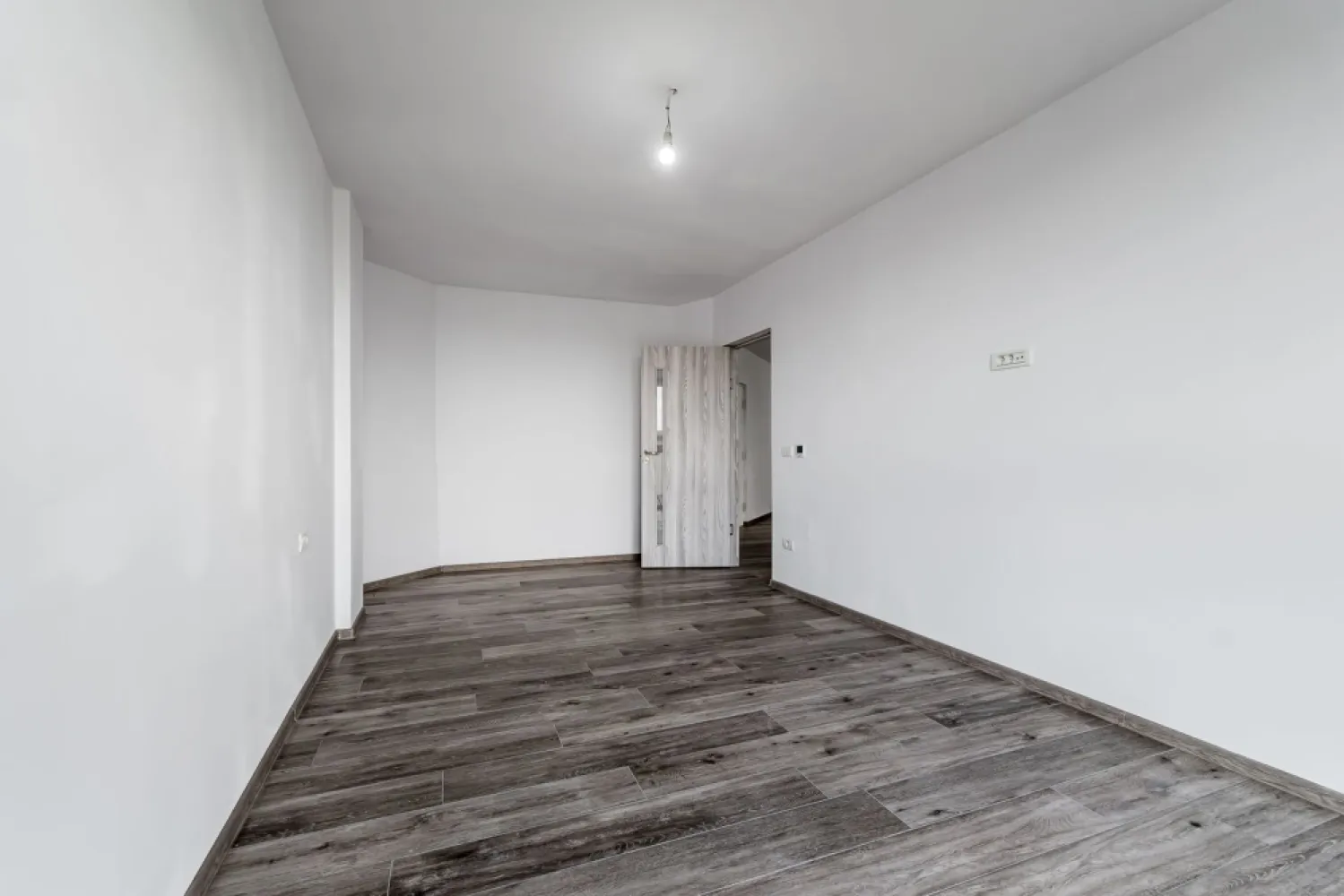 Apartament cu 2 camere, bloc nou, Subcetate, Arad