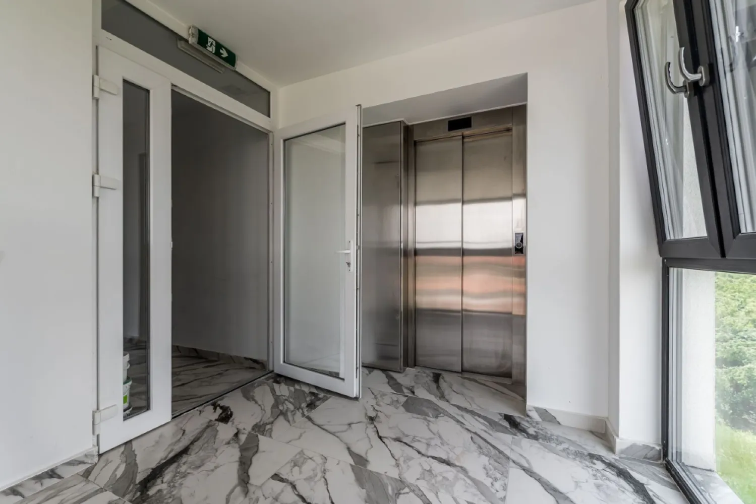 Apartament cu 2 camere, bloc nou, Subcetate, Arad