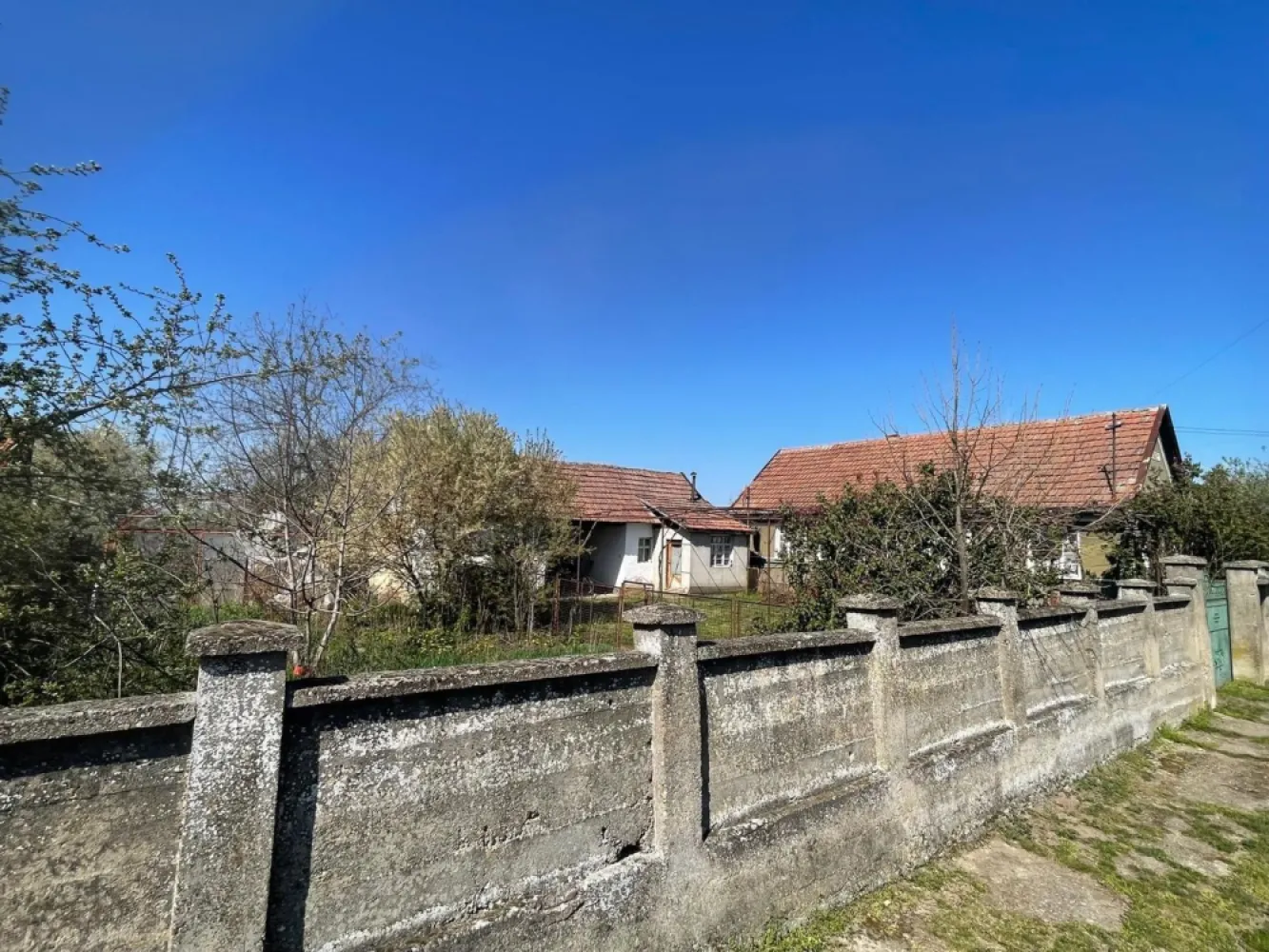 Casă tradițională la sat +teren 1.500 mp. Sat Săbolciu-46.500euro neg