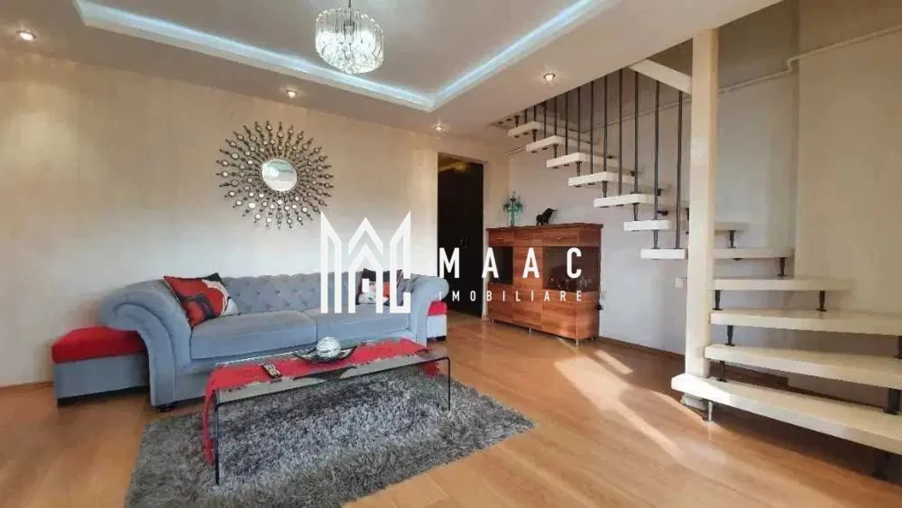 Apartament 4 camere | 100 MPU | Balcon | Decomandat | Strand - MAAC Imobiliare va prezinta un apartament cu 4 camere, balcon, 100mp in zona Ștrand.

Detalii principale:
Suprafață utilă: 100mp
Structură: Apartament pe două nivele (etaj + mansardă)
Orientare: Sud-vest, cu priveliște splendidă spre munți
An construcție: 2012
Etaj: 6

Compartimentare:
Primul nivel (60mp):
Hol primitor.
Baie complet utilată: Modernă și funcțională, cu toate facilitățile necesare.
Living generos open-space cu bucătăria.
Două dormitoare: Luminoase și spațioase.
Balcon închis.

Al doilea nivel (mansardă, 40mp):
Dormitor: Dotat cu un șemineu electric, creând o atmosferă caldă și primitoare.
Baie complet utilată.

Facilități și avantaje:
Proximitate: La doar 10 minute de zona centrală a Sibiului.
Acces facil: Aproape de mijloacele de transport în comun, supermarket-uri și farmacie.

Se percepe garantie in cuantumul unei chirii lunare + 1 chirie avans.

Pentru mai multe detalii precizați telefonic că ati văzut anunțul cu ID: CP3037109