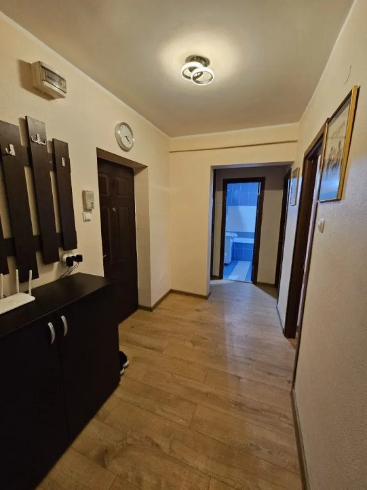 De inchiriat apartament cu 2 camere Baia Comunala, 450 Euro
