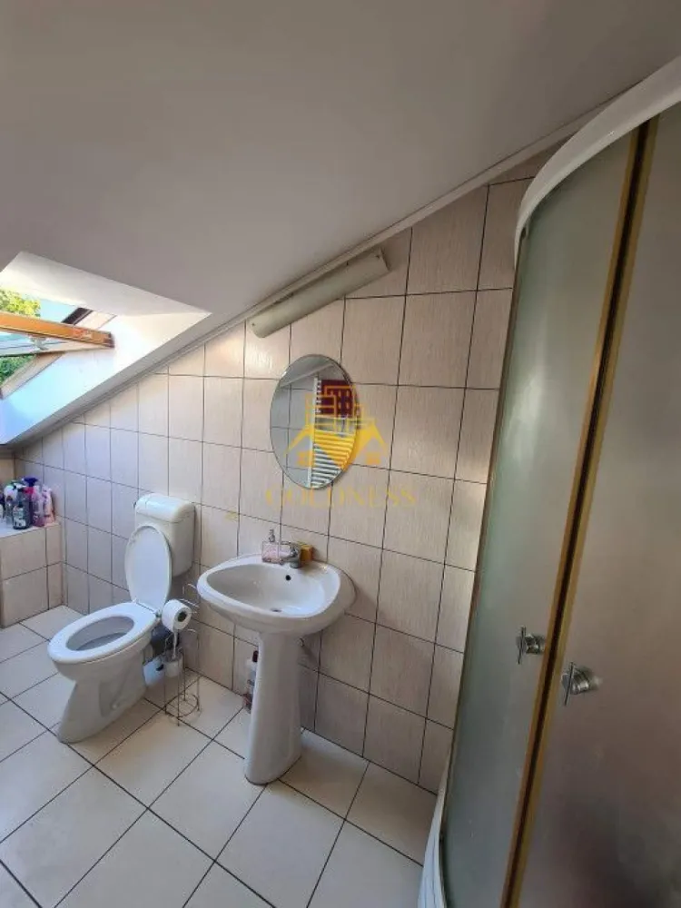 Spatiu de birou, depozitare, zona Centrala, Platinia, Motilor - Goldness Imobiliare va propune spre inchiriere spatiu comercial cu suprafata utila de 40 mp la etajul 1 intr-o cladire de P+1+M. Dacă sunteți interesați de acest spațiu și doriți să îl vizionați, dar și pentru alte oferte, nu ezitați să ne contactați telefonic sau prin e-mail. Vă stăm la dispoziție! Pentru intermediere se percepe un comision de 50% din prețul chiriei!
