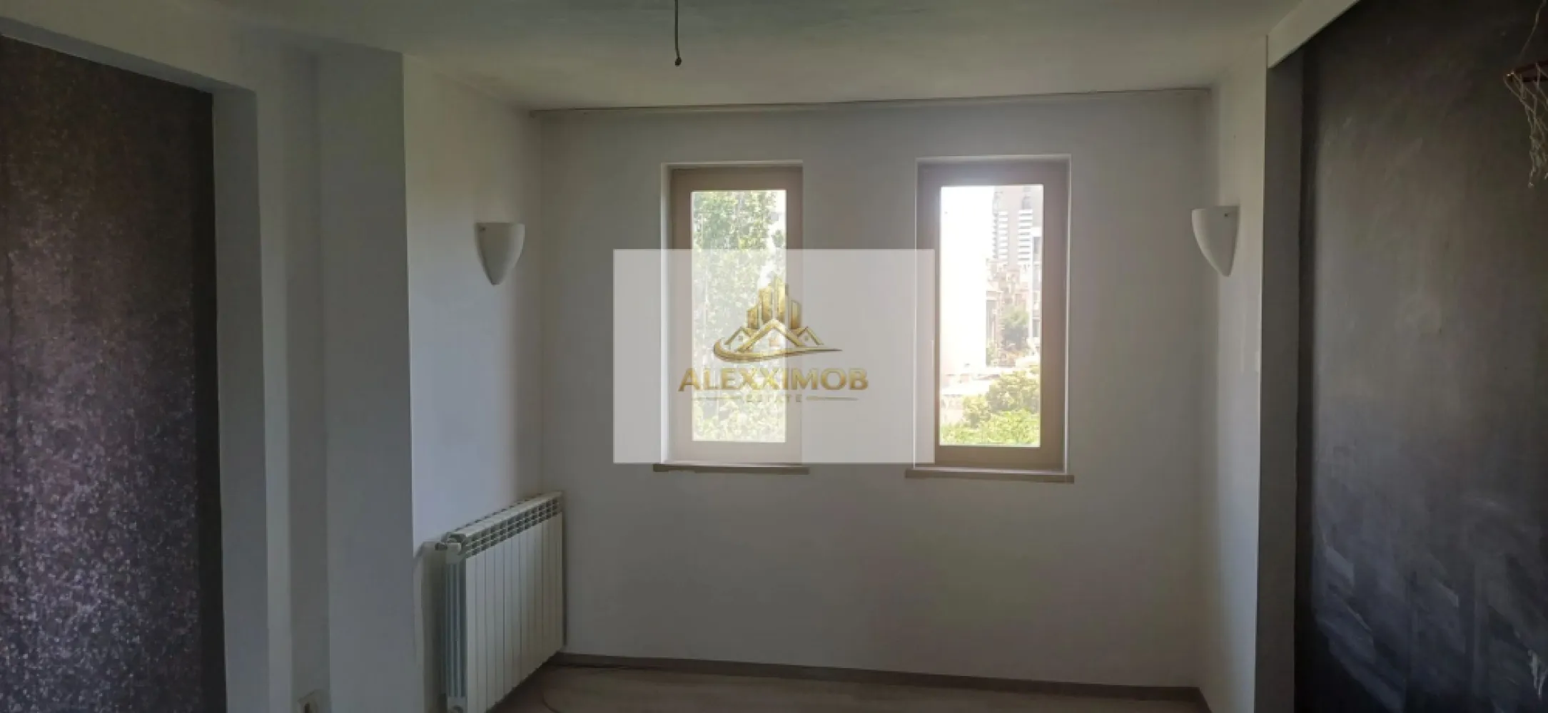 Apartament de Vanzare - Zona Ateneul Roman - 4 camere - 110 MP