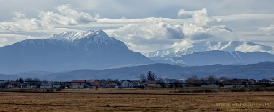Casa noua, intrare Stupini
