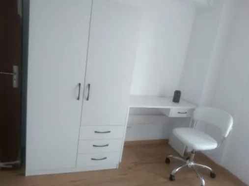 Inchiriere apartament Știrbei Vodă, 3 camere decomandat