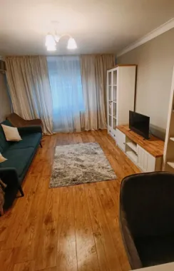 Închiriere apartament 3 camere Tineretului