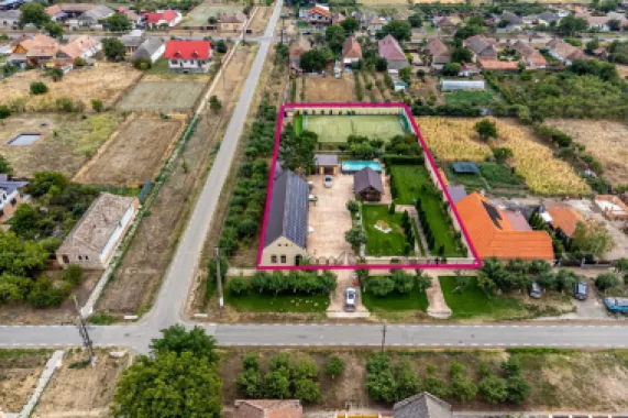 Rezervat Proprietate de vis cu teren 2880 mp și facilități PREMIUM