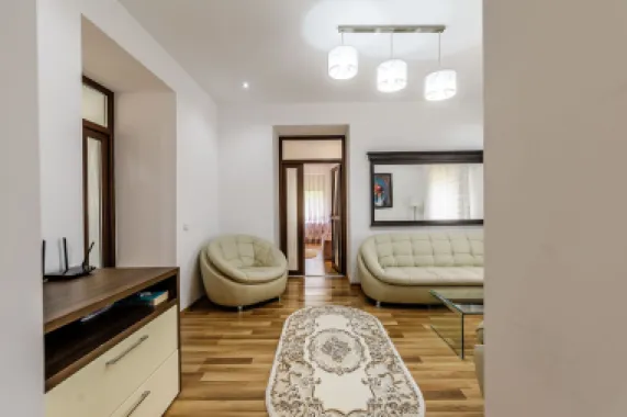 Rezervat Proprietate de vis cu teren 2880 mp și facilități PREMIUM