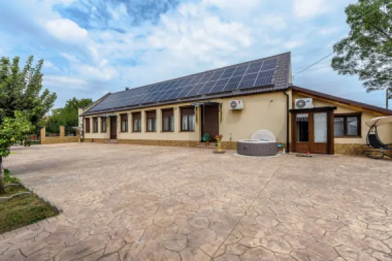Rezervat Proprietate de vis cu teren 2880 mp și facilități PREMIUM