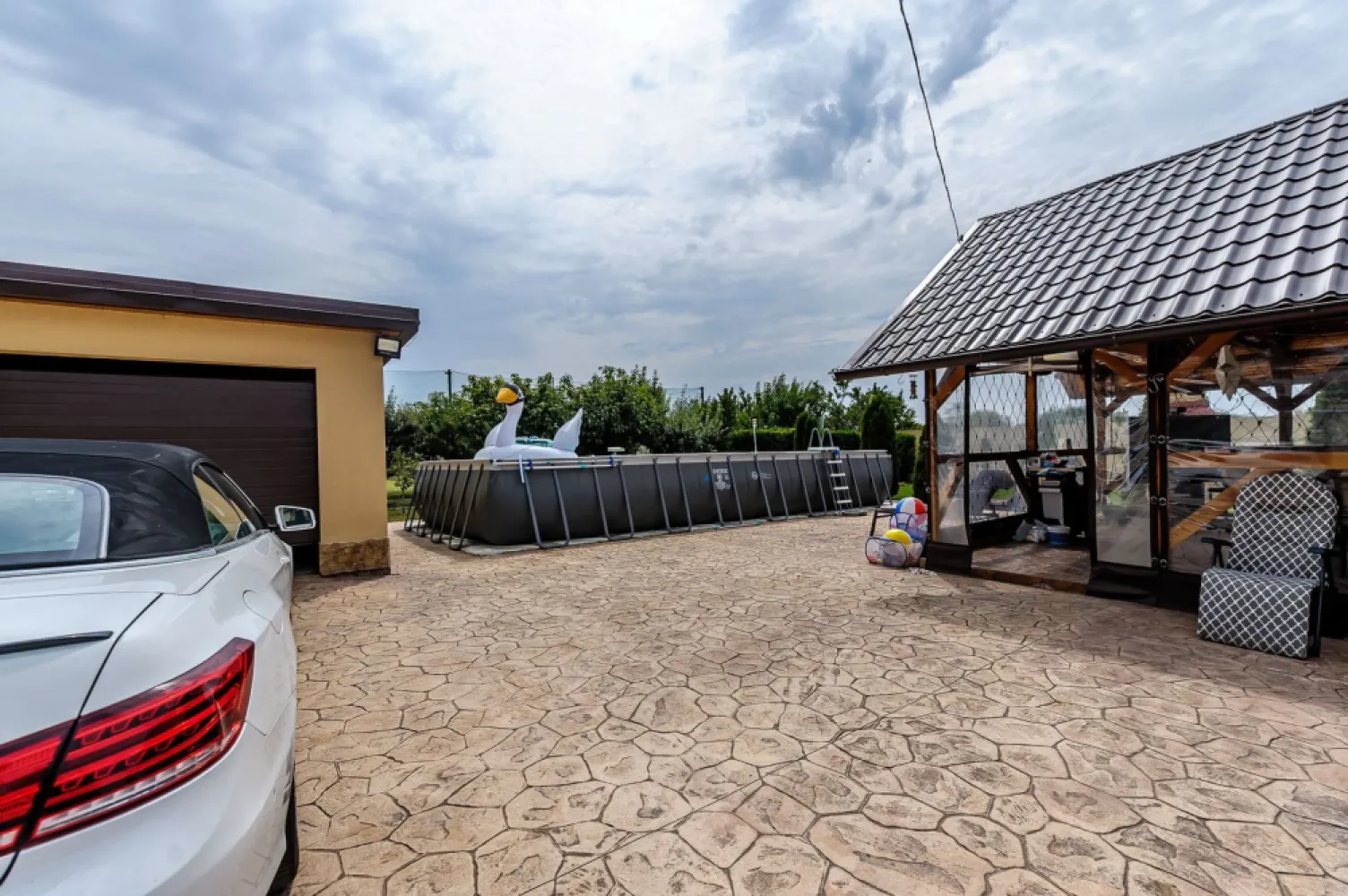 Rezervat Proprietate de vis cu teren 2880 mp și facilități PREMIUM