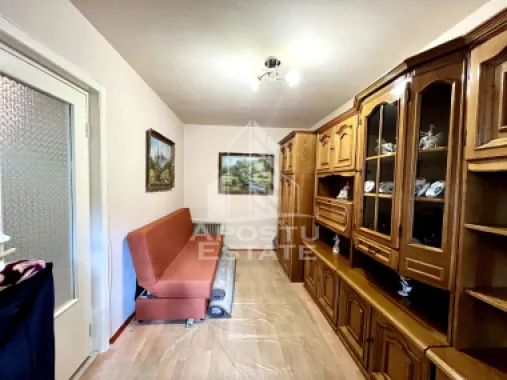 Apartament 2 camere de vanzare, etaj 2, zona Dacia, Timisoara