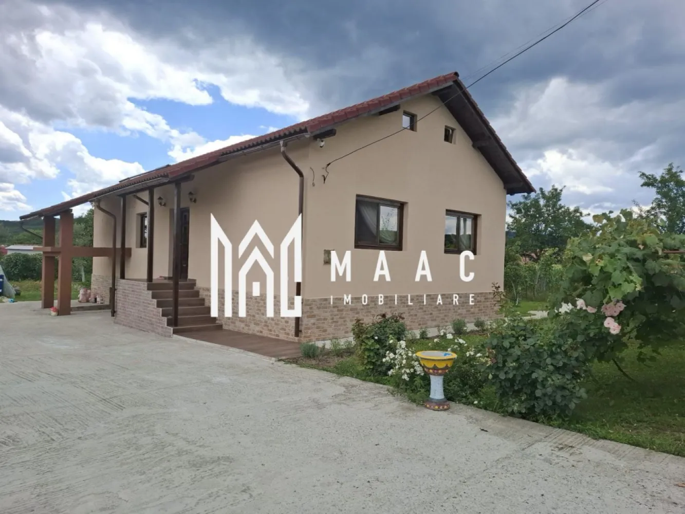 Casă 4 camere | Mănăilești, Vâlcea | 134 mp, teren 1.556 mp