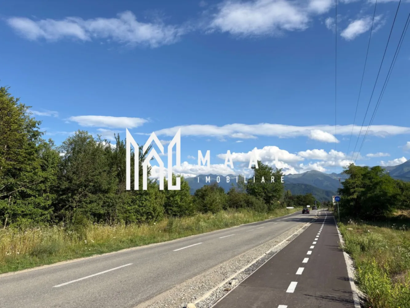 Teren intravilan 1100 mp | Valea Avrigului, Avrig | 21 m deschidere - Teren intravilan pentru construcții, situat în Valea Avrigului, Avrig, cu suprafață de 1100 mp, deschidere de 21 m la drum principal și acces facil către Sibiu.

Detalii proprietate:
• Suprafață teren: 1100 mp
• Încadrare: teren intravilan pentru construcții
• Formă: teren drept
• Deschidere: 21 m la drum principal
• Utilități la marginea terenului: gaz, curent și apă
• Priveliște spre munți

Terenul este amplasat la aproximativ 30 km de Sibiu și la 2 km de ieșirea de pe autostrada Brașov - Sibiu, oferind acces rapid către oraș și principalele rute din zonă.

Cod anunț CP3226176. Contactați echipa MAAC Imobiliare pentru detalii suplimentare și programarea unei vizionări.

Conținut optimizat cu AI, aprobat de agent uman.