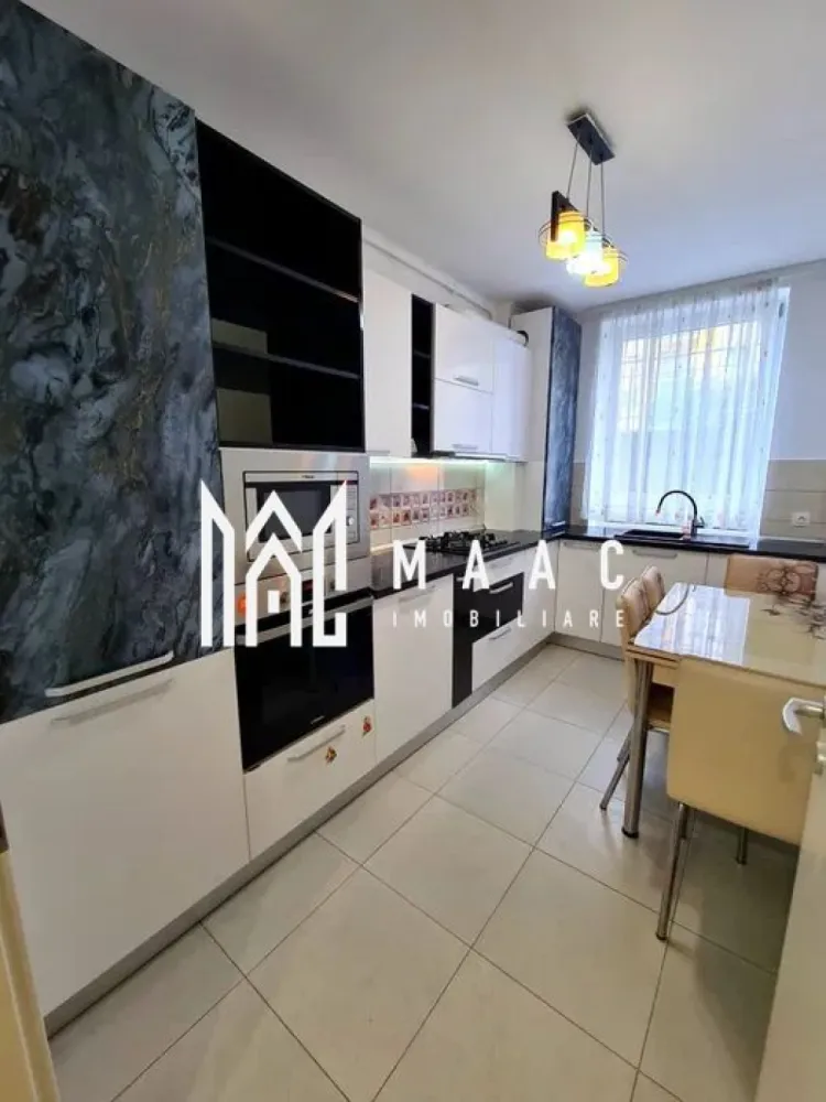 Apartament 1 camera | Demisol | 43 MPU | Doamna Stanca - MAAC Imobiliare vă propune spre închiriere o garsonieră spațioasă, situată în zona Doamna Stanca, într-o locație cu acces rapid către magazine, mijloace de transport și principalele puncte de interes ale orașului.

Locuința are o suprafață utilă de 42 mp, este amplasată la demisol și se închiriază complet mobilată și utilată, fiind disponibilă pentru mutare imediată.

Compartimentare
Dormitor generos
Bucătărie
Baie
Dotări
Centrală termică proprie cu termostat Wi-Fi
Pat matrimonial 180 × 200 cm
Aragaz și cuptor
Frigider
Mașină de spălat rufe
Mobilată și utilată complet
Avantaje
Suprafață generoasă de 42 mp
Disponibilă imediat
Ideală pentru o persoană sau un cuplu
Zonă liniștită, cu acces facil către toate facilitățile
Avantaje locație
Aproape de stații de autobuz
Magazine de cartier și supermarketuri
Farmacii și alte servicii
Acces rapid către Shopping City Sibiu și centrul orașului
Condiții de închiriere
Contract pe o perioadă minimă de 1 an
Garanție: 350 €
Nu se acceptă animale de companie (câini sau pisici).

Cod anunț CP3226441