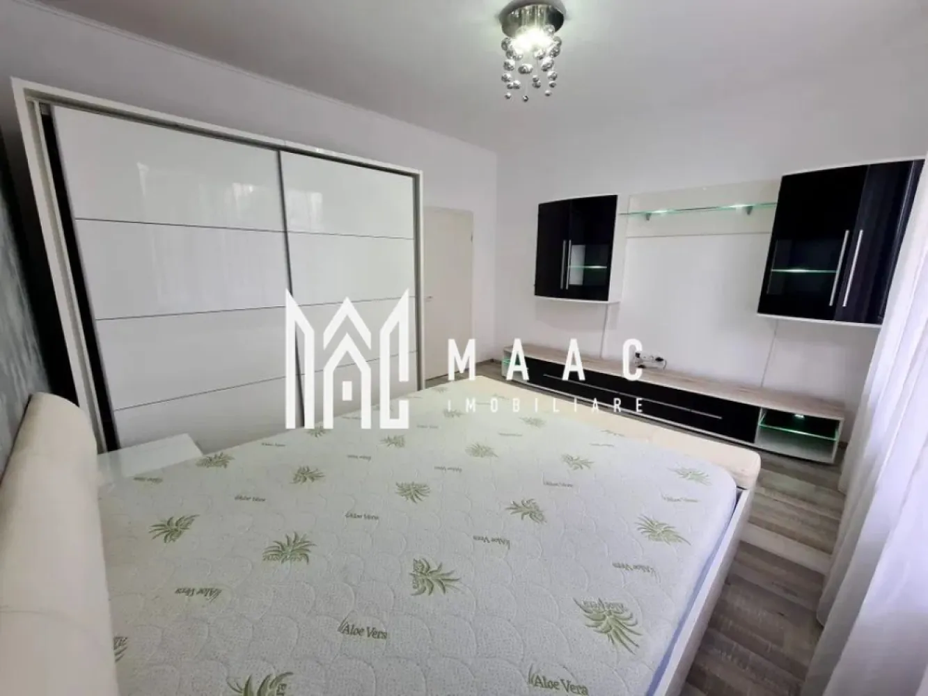 Apartament 1 camera | Demisol | 43 MPU | Doamna Stanca