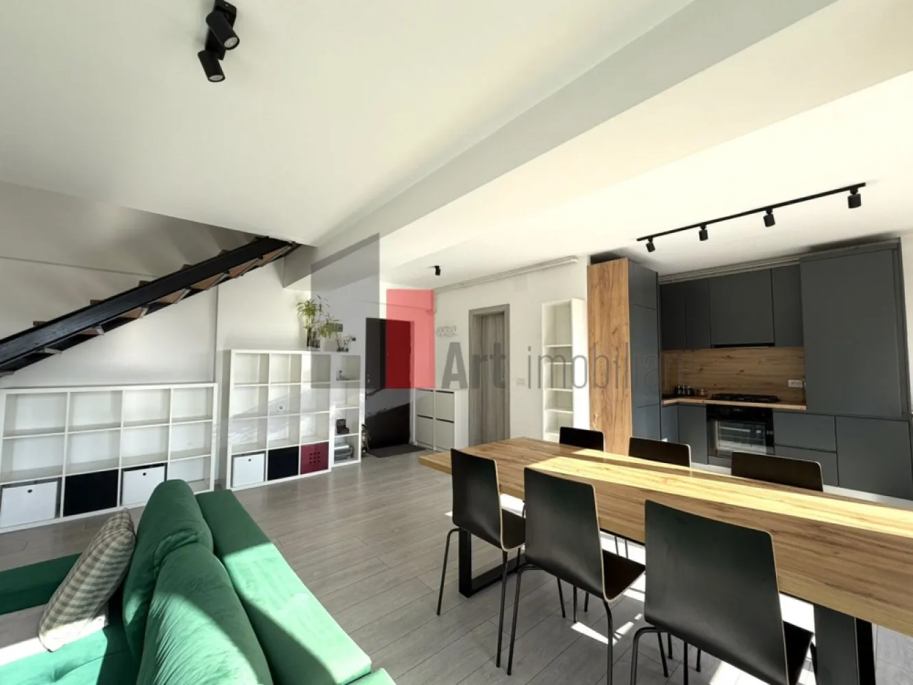 Apartament 3 camere tip Duplex - zona Calea Calarasilor/Popa Nan
