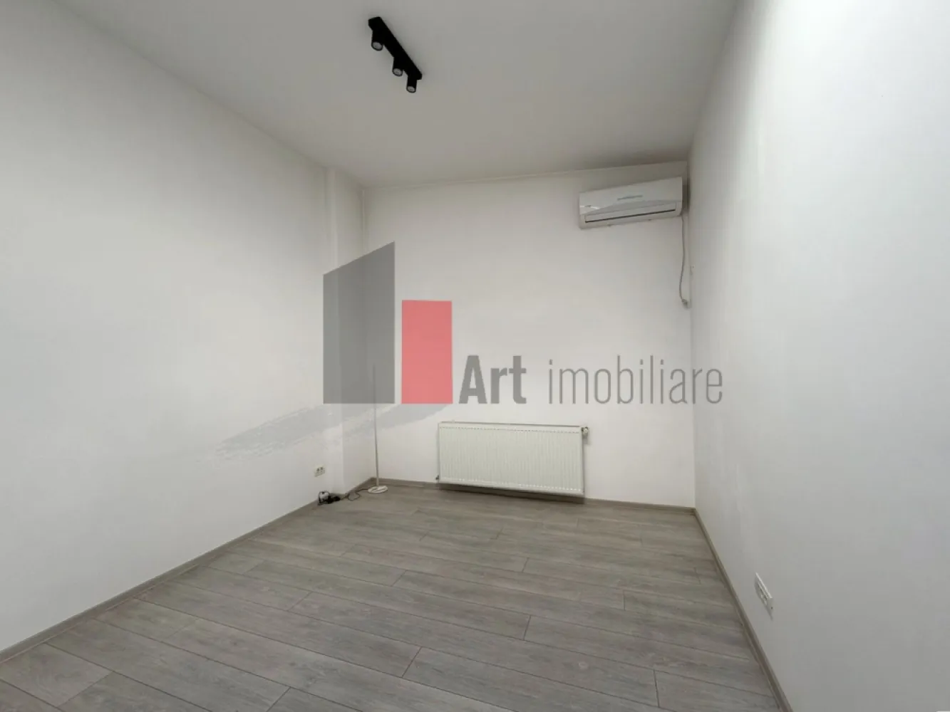 Apartament 3 camere tip Duplex - zona Calea Calarasilor/Popa Nan