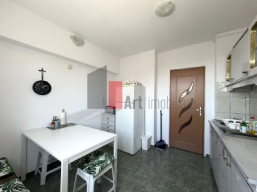 Apartament renovat, decomandat, luminos | Zona Dristor metrou