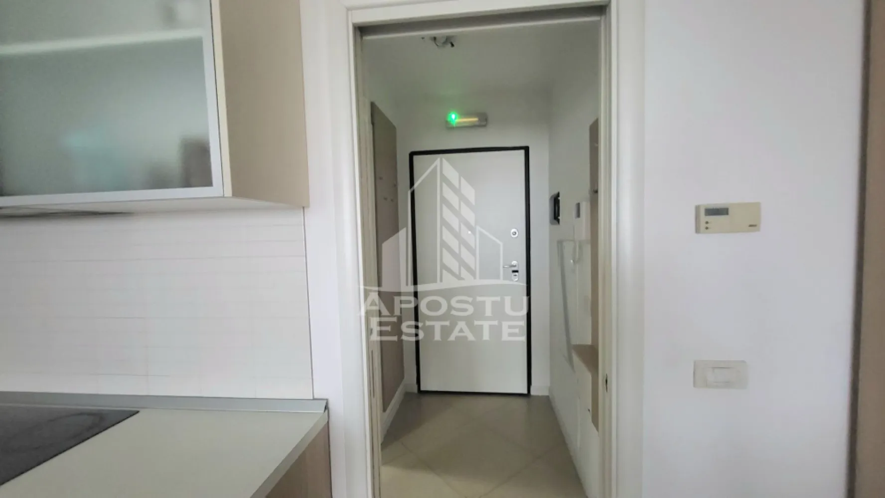Apartament cu o camera semicentral,bloc nou - Apostu Estate va propune spre inchiriere un apartament cu o camera,pe Gheorghe Lazar.
Apartamentul este disponibil la etajul 7,intr-un imobil nou si se desfasoara pe o suprafata utila de 38 mp.
Compartimentare:
-hol
-camera open space cu bucatarie
-baie
Confortul termic se realizeaza prin intermediul centralei pe gaz.
In vecinatate se afla Piata 700,Centru,Piata Unirii si Piata Libertatii.
Disponibil imediat!
Va asteptam cu drag la o vizionare!