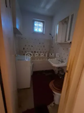 Apartament cu 2 camere, etaj intermediar –Zona Tudor, str. Bucinului