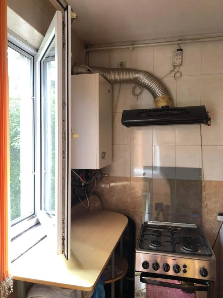 BRASADAS vinde ap 2 cam etaj 2/4 Micro 14.