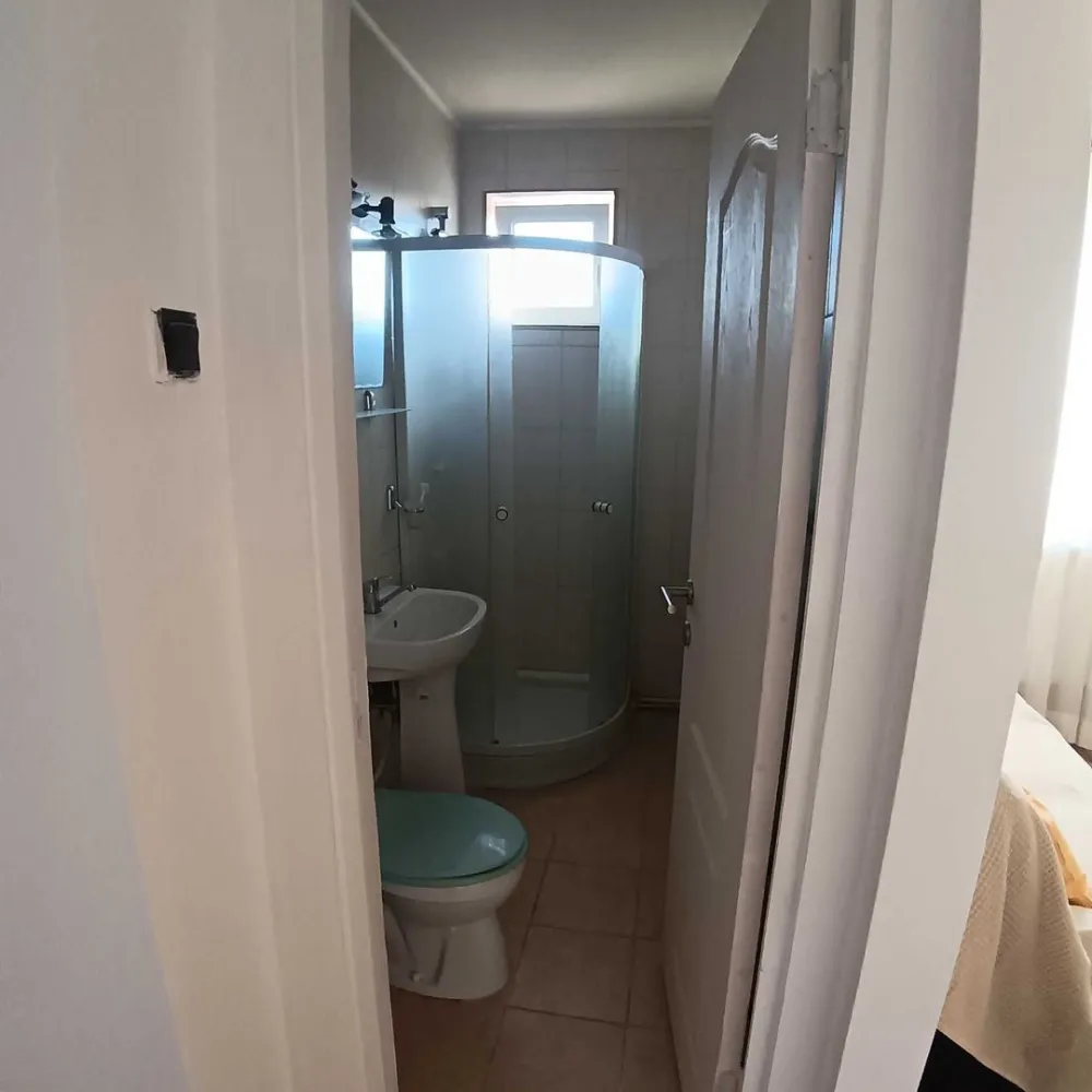 BRASADAS vinde ap 2 cam etaj 4/4 Dariu Pop. - Agentia Imobiliara BRASADAS vinde apartament cu 2 camere cu suprafata utila de 33 mp. la etajul 4/4 in Micro 14 pe Dariu Pop. Este complet renovat, uși noi, geamuri termopan, centrala termica, finisaje noi, mobilat, cu acoperișul reparat.
Www.brasadas.com.