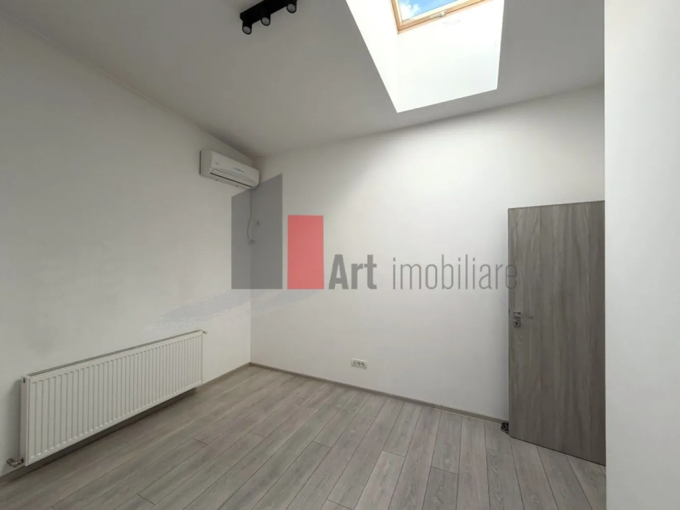 Apartament 3 camere tip Duplex - zona Calea Calarasilor/Popa Nan