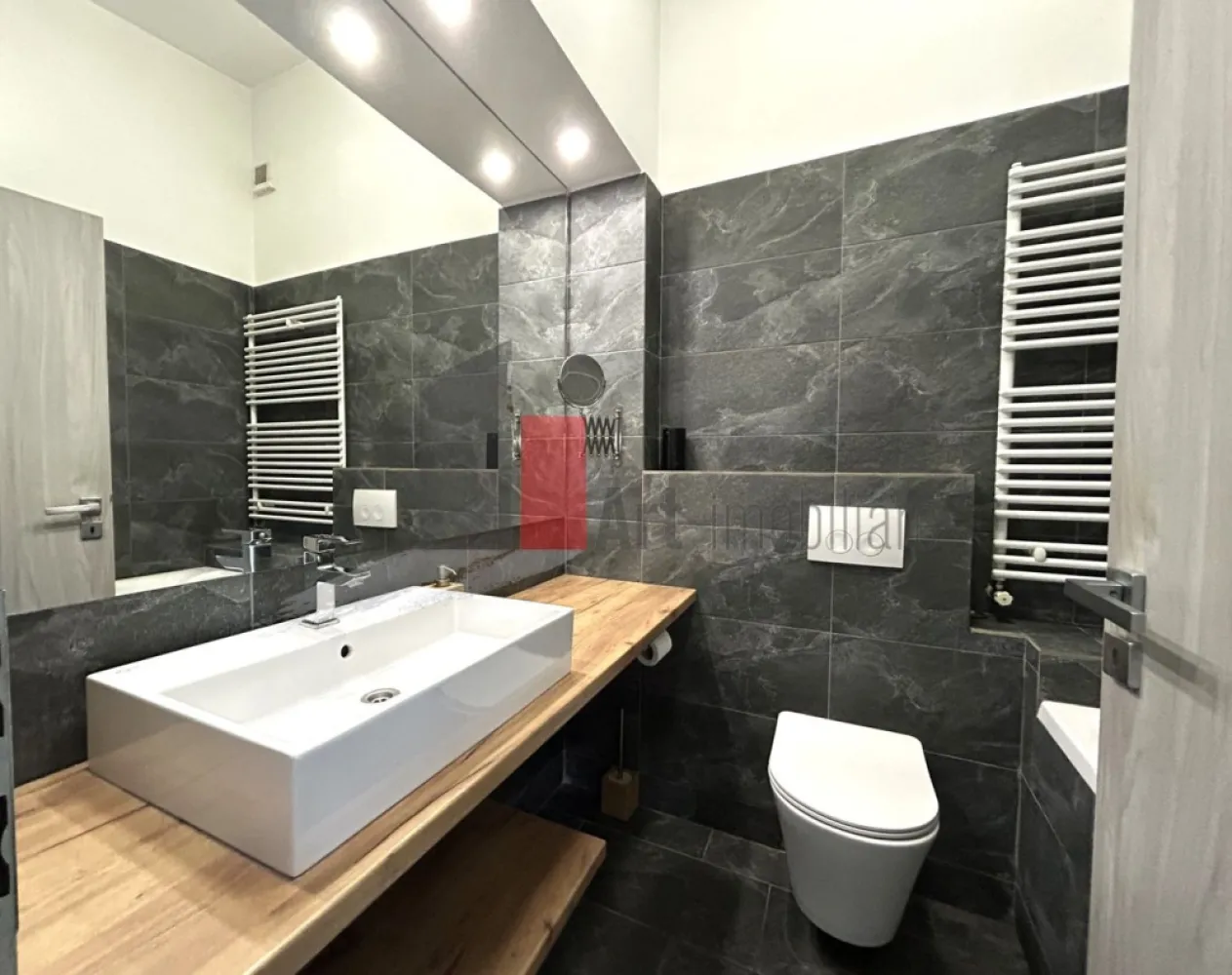 Apartament 3 camere tip Duplex - zona Calea Calarasilor/Popa Nan