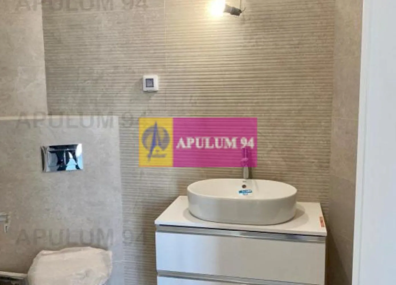 Apartament 3 camere 85mp | OFERTA SPECIALA - Arhitectura proiectului boutique Licurg 2 Prime Residence încorporează elemente de design specifice zonei, evidențiindu-se prin fațade elegante și detalii de piatră atent lucrate, ce se integrează armonios în peisajul local. Materialele, culorile și texturile sunt alese pentru a menține un aspect estetic în armonie cu stilul arhitectural tradițional al zonei.

Proiectul include o selecție diversă de apartamente cu 3 și 4 camere , caracterizate prin ferestre ample, camere luminoase si o locatie speciala.

NOTA: Apartamentul se poate inchiria la pretul de 1500 euro + TVA lunar. ( OFERTA SPECIALA - timp limitat ).
Contract minim 2 ani. Loc parcare subteran 150 euro + TVA/ lunar.
Detalii Apartament ( ref ap 11)
3 camere
Decomandat
85mp utili
Terasa 5 mp
Etaj 2/3

CONTACT
apulum94@apulum94.ro
adrian@apulum94.ro
Whatsapp +40733683453

The architecture of Licurg 2 Prime Residence boutique project incorporates design elements specific to the area, featuring elegant facades and meticulously crafted stone details that harmonize with the local landscape. The materials, colors, and textures are chosen to maintain an aesthetic consistent with the traditional architectural style of the area.

The project includes a diverse selection of 3 and 4-room apartments, characterized by large windows that allow natural light to flood the spacious, well-organized interiors.
Price per parking space is 32.000 euro + VAT. There are 2 parking spaces for each apartment, in the underground parking space.
Apartment Details:

3 rooms
Detached layout
85 sqm usable area
5 sqm terrace
Floor 2/3
Contact:

Email: apulum94@apulum94.ro, adrian@apulum94.ro
WhatsApp: +40733683453

EXTERIOR:

Rame din aluminiu:

Barieră termică ALIPLAST, culoare bej RAL 7044
Fixare mecanică pe cadru de oțel 30 x 30 mm
Geamuri triple:

Compoziție generală: Sticlă 6 mm 4S, distanțier 16 mm WE, sticlă float 4 mm, sticlă low E 6 mm
Parter spre stradă: Sticlă temperată KN 166 ESG 6 mm, distanțier 16 mm WE, sticlă float 4 mm, sticlă laminată low E 4.4.1 mm
Valoare U totală: 1,05 pentru rame și ferestre din aluminiu
PEISAGISTICĂ:

Design exterior:

Alee de intrare cu plăci ceramice
Drum de acces la subsol asfaltat
Mobilier urban pe platforme de beton, cu zone de flori integrate
Spații verzi:

Pe plăci de beton: Ghivece de plante (adâncime 50-70 cm), arbuști și gazon la rampa de intrare
Pe sol natural: Plantații de arbori și arbuști, gazon, pentru uz exclusiv apartamentelor 1 și 2
INTERIOR:

Pereți cu vopsea multistrat:

Trei straturi de vopsea albă lavabilă pe plăci de gips tencuite
Bază din bloc ceramic de 30 cm grosime
Pardoseli ceramice și laminat:

Plăci ceramice antiderapante și lemn laminat pe șapă de ciment
Izolație și calitate a construcției:

Izolație din lână minerală între cărămizi și plăci de gips pentru eficiență termică
Proiectare orientată spre confort și economie de energie