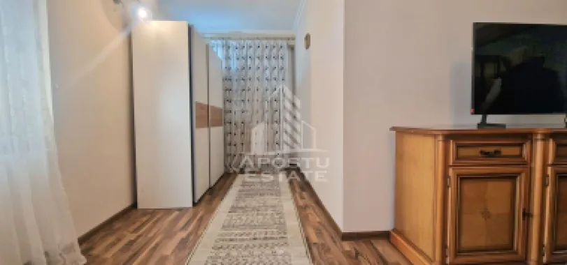 Apartament doua camere decomantat,zona Banu Maracinei