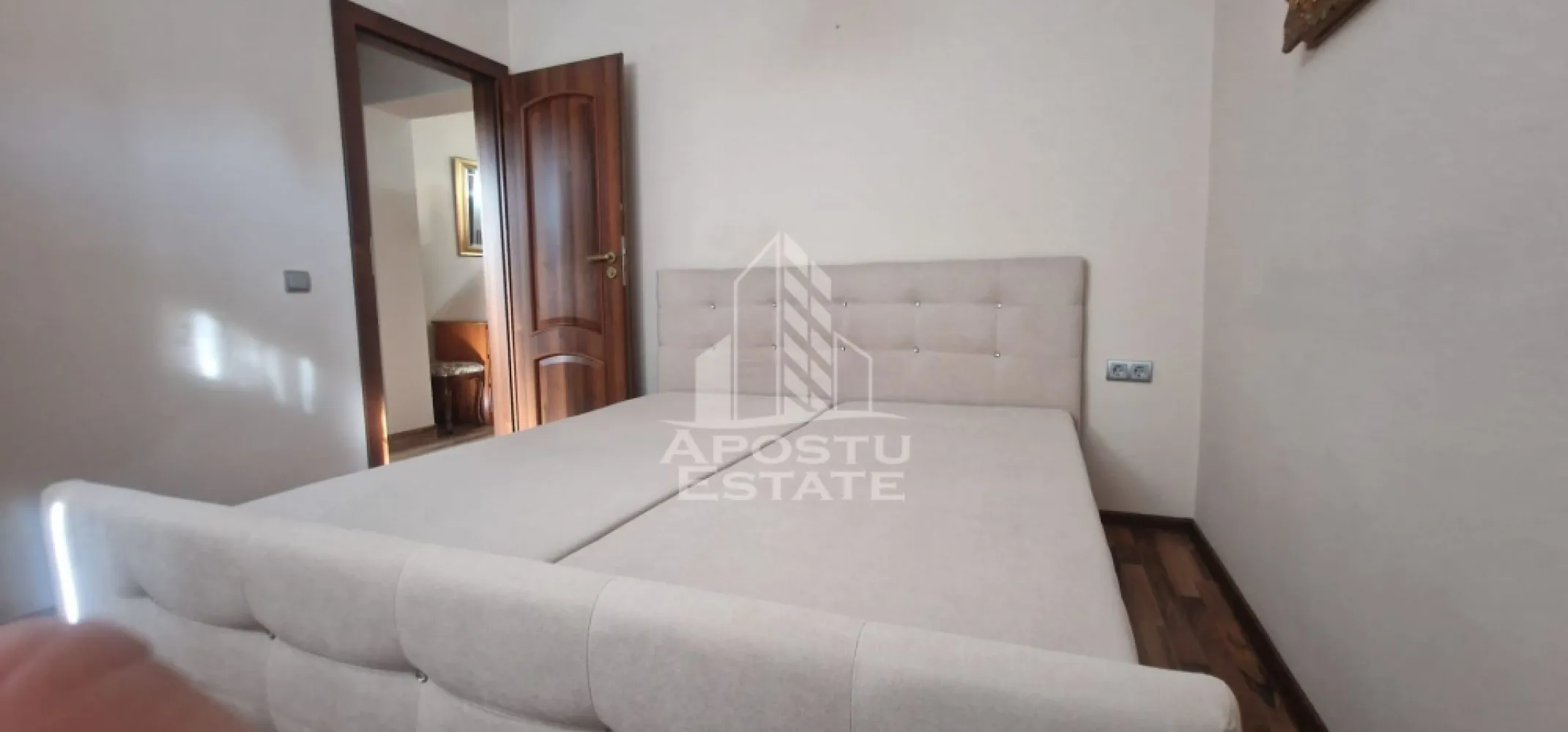 Apartament doua camere decomantat,zona Banu Maracinei
