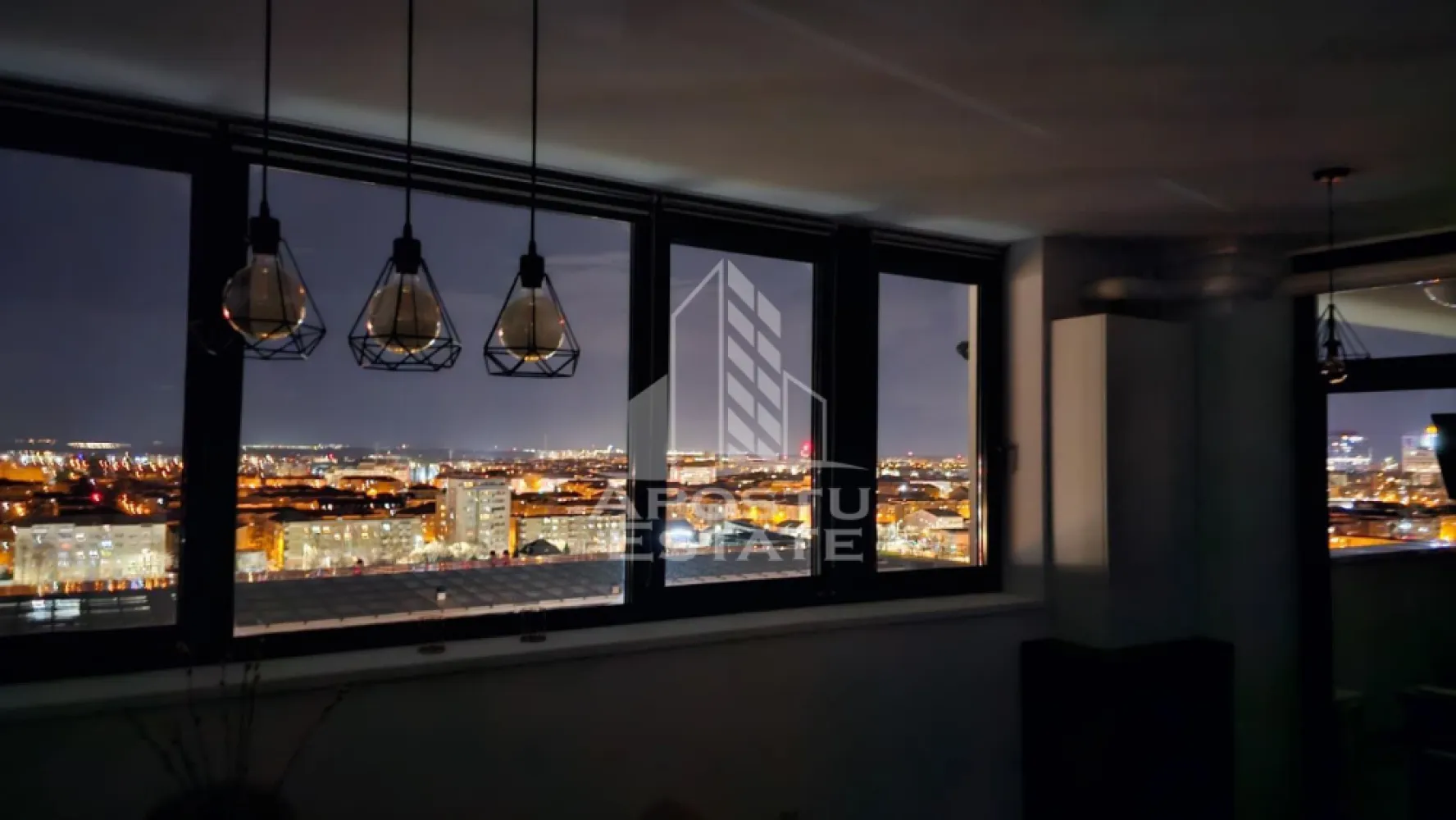 Apartament 2 camere, loc de parcare subteran, zona Torontalului