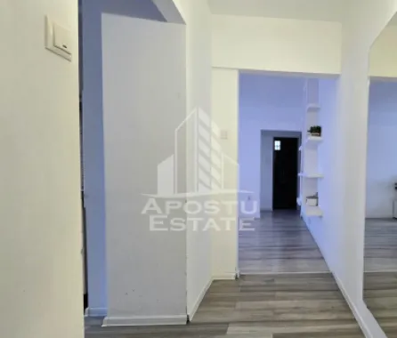 Apartament 3 camere, Central