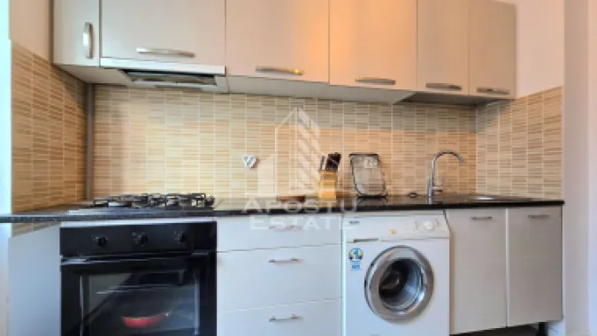 Apartament 3 camere, Central