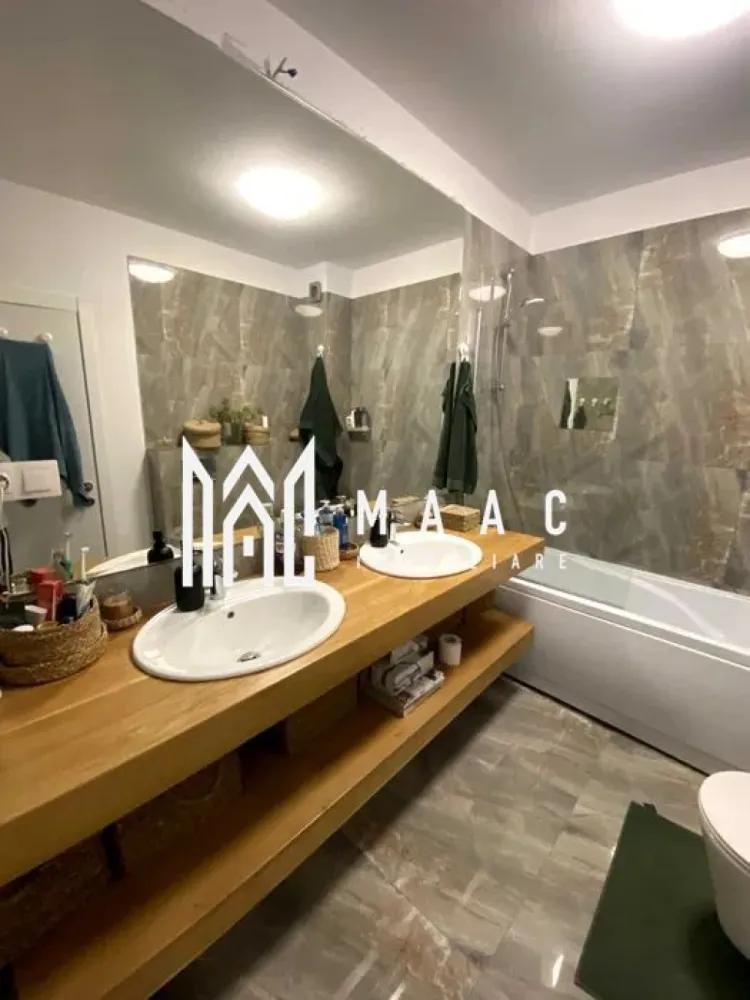 Apartament 4 Camere I 90 MPU I Marcel Iancu -Arhitectilor - MAAC Imobiliare vă propune spre vânzare un apartament spațios și bine compartimentat, situat la etajul 2 + mansardă, ideal pentru o familie care își dorește confort și funcționalitate.

Locuința dispune de o suprafață utilă de 90 mp și este organizată eficient în 4 camere: 3 dormitoare luminoase și un living generos cu bucătărie open-space, perfect pentru momentele petrecute în familie. Apartamentul beneficiază de două băi – una principală, dotată cu cadă, și o baie de serviciu, pentru un plus de confort.

 Un mare avantaj al proprietății este sistemul de încălzire: la nivelul principal există încălzire în pardoseală, oferind un confort termic superior, iar la mansardă sunt instalate calorifere.
 Balconul generos, de 11 mp, oferă o priveliște deosebită către munți, fiind locul ideal pentru relaxare.

În plus, proprietatea include și un loc de parcare, asigurând un plus de comoditate.
Apartamentul reprezintă o alegere excelentă pentru cei care își doresc un cămin modern, spațios și bine poziționat.

Pentru detalii suplimentare, și programări contactați-ne și specificați codul de identificare al proprietății ID: CP3042243.