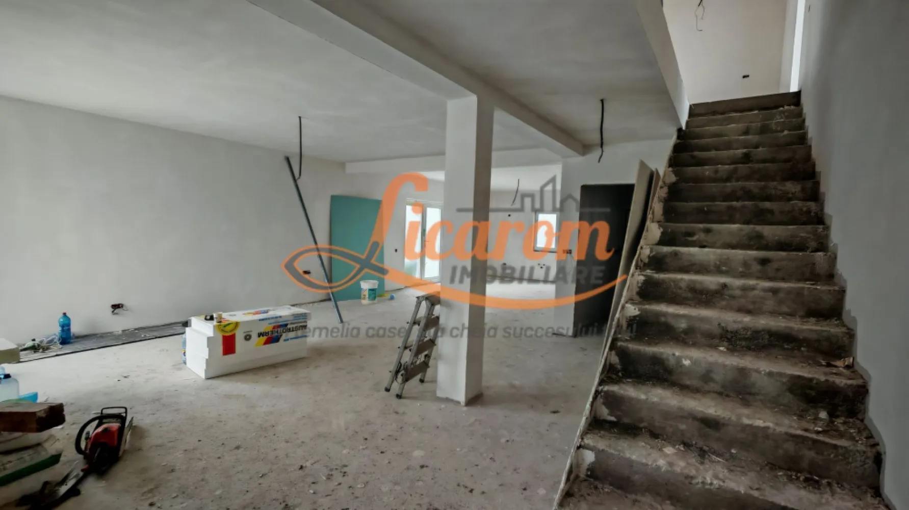 Vila LUX Parter+Etaj(stil mediteranean) in Sanpetru Calea Harmanului