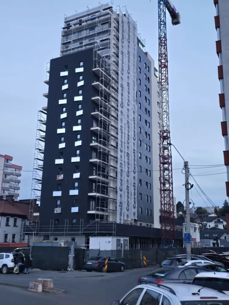 Oferta Apartamente c in Bloc Nou 41 mp et.8,