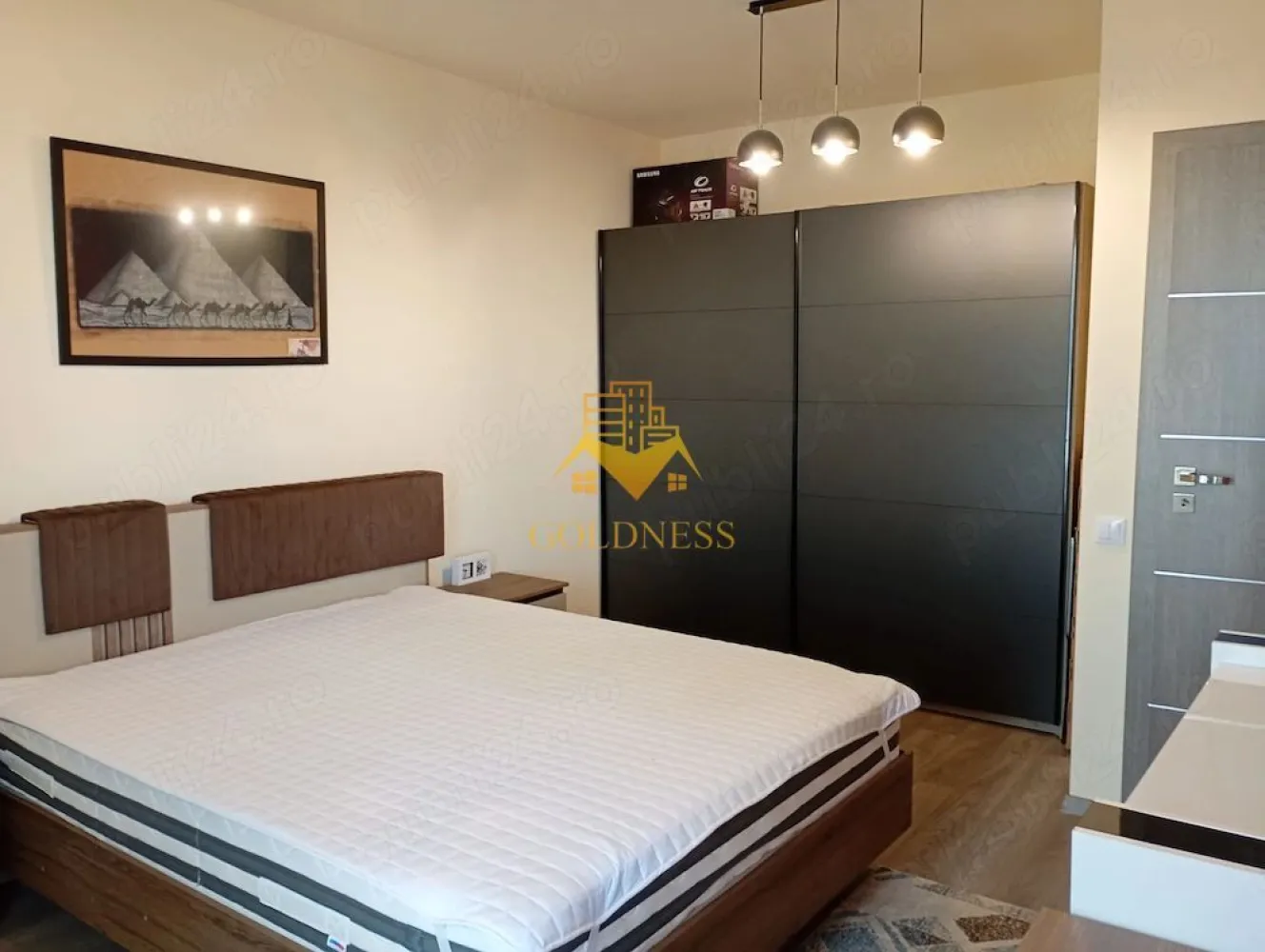 1 camera studio, Gheorgheni, Park Lake, Iulius Mall, FSEGA, Parcare - GOLDNESS Imobiliare vă propune spre închiriere un apartament cu 1 camere complet mobilat și utilat, la etajul 6 într-un imobil de 10 etaje, în Cartierul Gheorgheni!
Dispune de loc de parcare subteran!
Se află în apropierea stațiilor de transport în comun, magazine, restaurante, spații verzi, farmacii, etc. 

Apartamentul este compartimentat astfel:
 - dormitor cu pat matrimonial, dressing, noptiere
 - bucătărie cu canapea extensibilă, complet utilată și mobilată, loc de servit masa 
 - baie cu cada calorifer port prosop și dulap pentru depozitare.
 - balcon 3mp

Imobilul este dotat cu toate cele necesare- centrală proprie, frigider, aragaz, hotă, mașină de spălat haine, etc. 

Dacă sunteți interesați de acest apartament și doriți să îl vizionați, dar și pentru alte oferte nu ezitați să ne contactați telefonic sau prin e-mail. Vă stăm la dispoziție!
Pentru intermediere se percepe un comision de 50% din prețul chiriei!