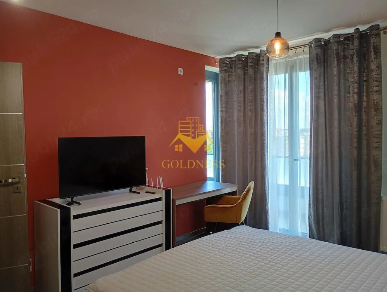 1 camera studio, Gheorgheni, Park Lake, Iulius Mall, FSEGA, Parcare - GOLDNESS Imobiliare vă propune spre închiriere un apartament cu 1 camere complet mobilat și utilat, la etajul 6 într-un imobil de 10 etaje, în Cartierul Gheorgheni!
Dispune de loc de parcare subteran!
Se află în apropierea stațiilor de transport în comun, magazine, restaurante, spații verzi, farmacii, etc. 

Apartamentul este compartimentat astfel:
 - dormitor cu pat matrimonial, dressing, noptiere
 - bucătărie cu canapea extensibilă, complet utilată și mobilată, loc de servit masa 
 - baie cu cada calorifer port prosop și dulap pentru depozitare.
 - balcon 3mp

Imobilul este dotat cu toate cele necesare- centrală proprie, frigider, aragaz, hotă, mașină de spălat haine, etc. 

Dacă sunteți interesați de acest apartament și doriți să îl vizionați, dar și pentru alte oferte nu ezitați să ne contactați telefonic sau prin e-mail. Vă stăm la dispoziție!
Pentru intermediere se percepe un comision de 50% din prețul chiriei!