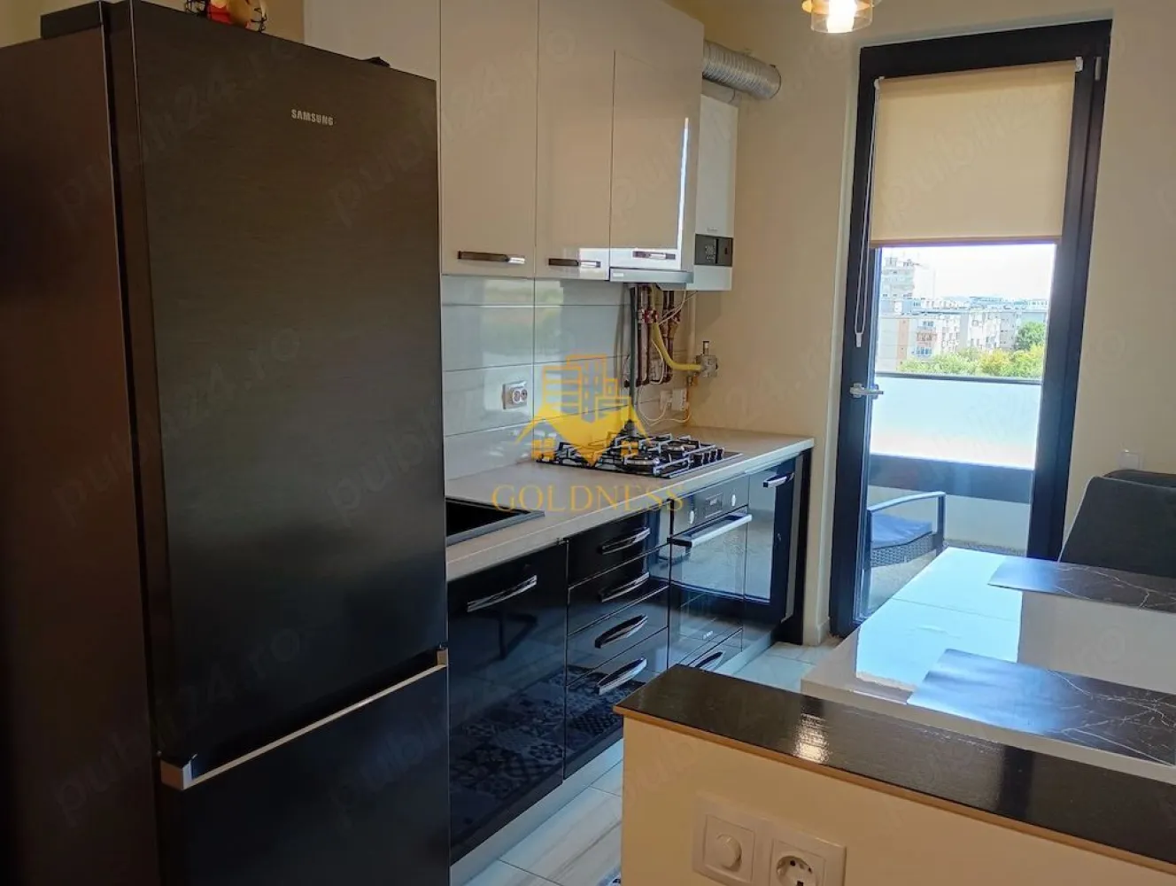 1 camera studio, Gheorgheni, Park Lake, Iulius Mall, FSEGA, Parcare - GOLDNESS Imobiliare vă propune spre închiriere un apartament cu 1 camere complet mobilat și utilat, la etajul 6 într-un imobil de 10 etaje, în Cartierul Gheorgheni!
Dispune de loc de parcare subteran!
Se află în apropierea stațiilor de transport în comun, magazine, restaurante, spații verzi, farmacii, etc. 

Apartamentul este compartimentat astfel:
 - dormitor cu pat matrimonial, dressing, noptiere
 - bucătărie cu canapea extensibilă, complet utilată și mobilată, loc de servit masa 
 - baie cu cada calorifer port prosop și dulap pentru depozitare.
 - balcon 3mp

Imobilul este dotat cu toate cele necesare- centrală proprie, frigider, aragaz, hotă, mașină de spălat haine, etc. 

Dacă sunteți interesați de acest apartament și doriți să îl vizionați, dar și pentru alte oferte nu ezitați să ne contactați telefonic sau prin e-mail. Vă stăm la dispoziție!
Pentru intermediere se percepe un comision de 50% din prețul chiriei!