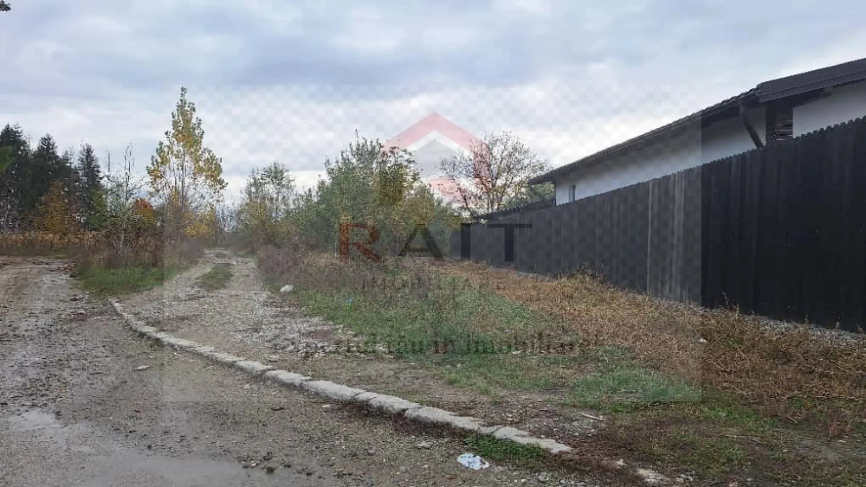 Teren Intravilan Curtea de Arges - ​🌳 OPORTUNITATE UNICĂ ÎN CURTEA DE ARGEȘ! Vă prezentăm un teren de vânzare perfect pentru proiectul dumneavoastră.
​Situat într-o zonă liniștită și cu acces rapid, acest teren de 760 mp este ideal pentru o reședință permanentă sau pentru o investiție.
​Avantaje Cheie:
​Localizare: Aproape de autostradă.
​Utilități: Curent/Apă/Gaz la limită.
​Acces: Drum asfaltat/pietruit.
​Preț: Prețul de listare (Negociabil).
​Nu rata șansa de a deține o bucată de natură în inima Argeșului!

​📞 Sună acum la nr tel 0741 464 950 sau explorează anunțul complet:
​
​#ImobiliareArges #TerenDeVanzare #CurteaDeArgesImobiliare #Dezvoltare #TerenIntravilan