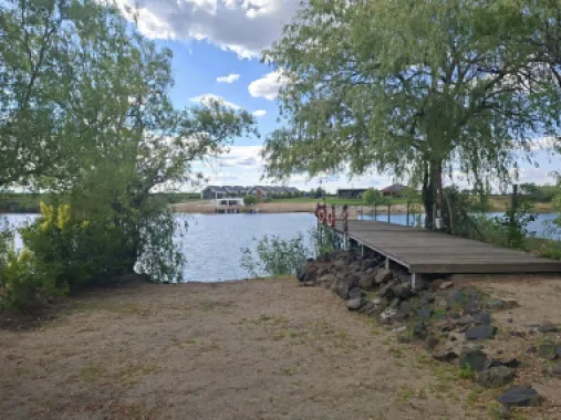 BRASADAS vinde casa cu iesire la lac