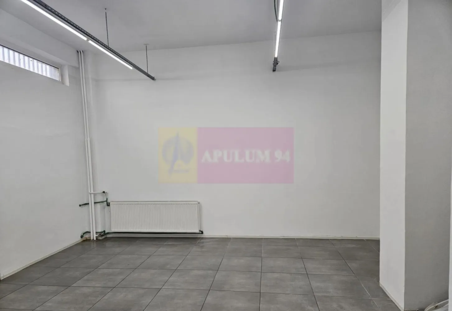 Spatiu comercial Calea Serban Voda, 261 mp, vitrina 20ml, stradal - Va oferim spre inchiriere un spatiu comercial situat la parter de bloc, vitrina 20 ml, pe Calea Șerban Vodă in zona Tineretului, cu vizibilitate foarte buna si acces facil, ideal pentru multiple tipuri de activitati comerciale sau de servicii. Aproape de Metrou Tineretului, stații STB, clădiri de birouri, zone turistice, parcuri. Suprafata utila: 261 mp, toata suprafata este la parter• Vitrina stradala: 20 ml• Open space principal: 112 mp (ideal showroom receptie sala vanzare)• Incaperi suplimentare pentru birouri sau spatii de lucru• 2 grupuri sanitare• Intrare principala din fata• Intrare separata in spate pentru aprovizionare marfa. Potrivit pentru orice tip de activitate: Showroom, supermarket, farmacie, clinica medicala, cafenea, patiserie etc.
Pentru detalii suplimentare si vizionare contactati agentul Dona Camelia 0733683461